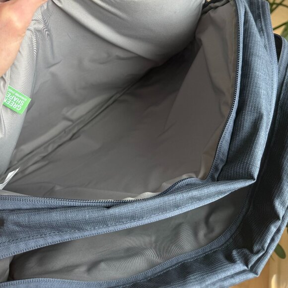 Vaude Messenger Bag- LIKE NEW!